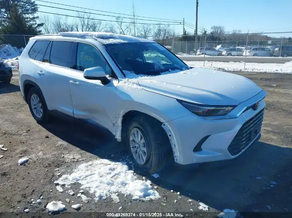 5TDAAAB52RS043197 2024 TOYOTA HIGHLANDER - Image 1