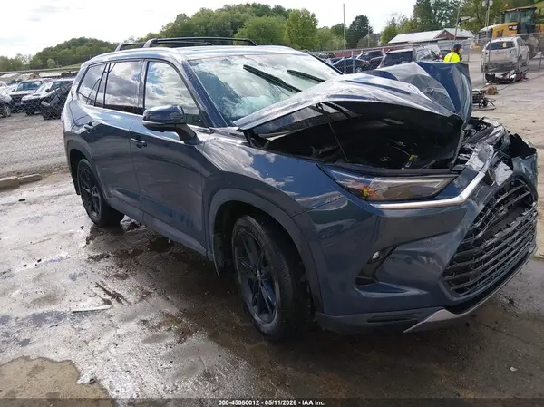 5TDAAAB52TS113790 2026 TOYOTA HIGHLANDER - Image 1