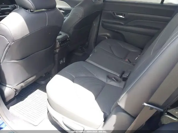 5TDAAAB53SS077851 2025 TOYOTA HIGHLANDER - Image 8