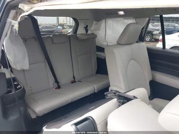 5TDAAAB54RS000108 2024 TOYOTA HIGHLANDER - Image 8