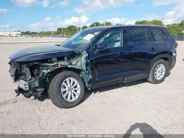 5TDAAAB54RS021444 2024 TOYOTA HIGHLANDER - Image 2