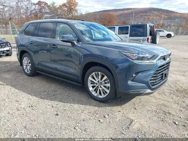 5TDAAAB54SS100702 2025 TOYOTA HIGHLANDER - Image 1
