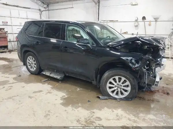 5TDAAAB55RS000571 2024 TOYOTA HIGHLANDER - Image 1