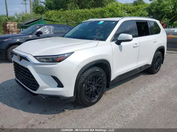 5TDAAAB55RS010226 2024 TOYOTA HIGHLANDER - Image 2