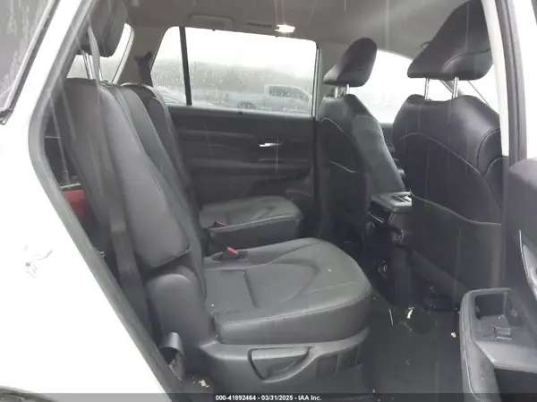 5TDAAAB55RS013482 2024 TOYOTA HIGHLANDER - Image 8