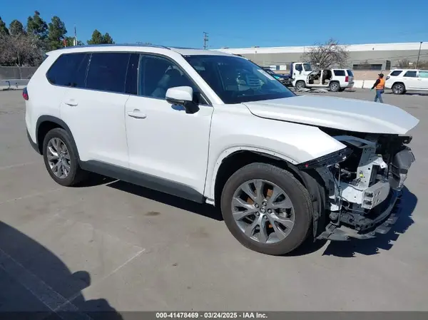 5TDAAAB56RS015029 2024 TOYOTA HIGHLANDER - Image 1