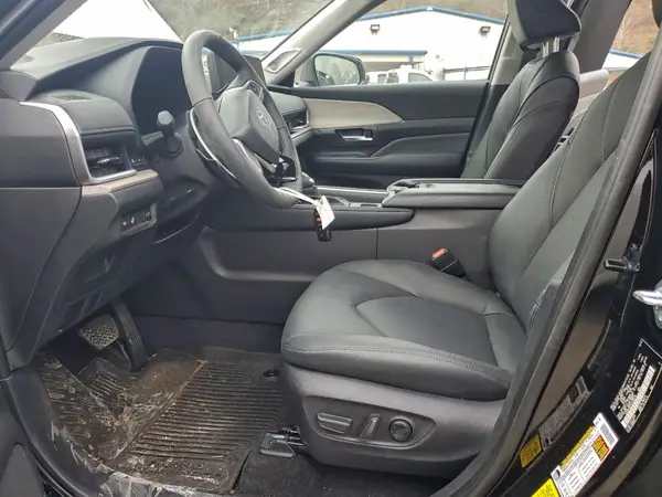 2026 TOYOTA HIGHLANDER auction photo 7