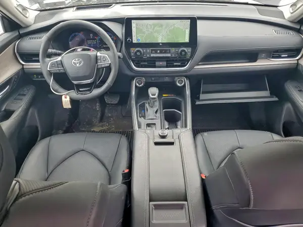 2026 TOYOTA HIGHLANDER auction photo 8