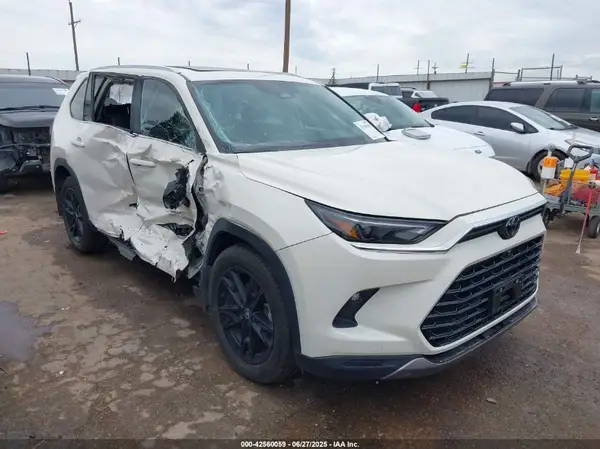5TDAAAB57RS048752 2024 TOYOTA HIGHLANDER - Image 1