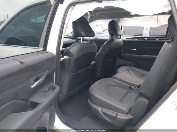 5TDAAAB57RS048752 2024 TOYOTA HIGHLANDER - Image 8