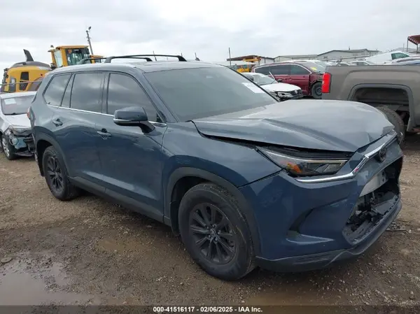 5TDAAAB57RS053806 2024 TOYOTA HIGHLANDER - Image 1