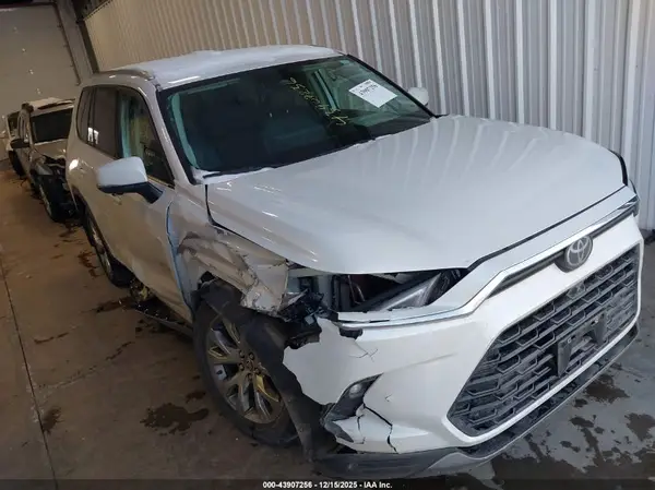 5TDAAAB58RS042149 2024 TOYOTA HIGHLANDER - Image 1