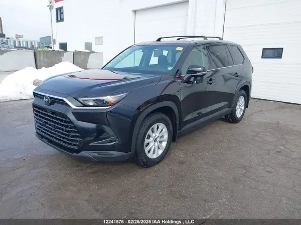 5TDAAAB59RS014067 2024 TOYOTA HIGHLANDER - Image 2