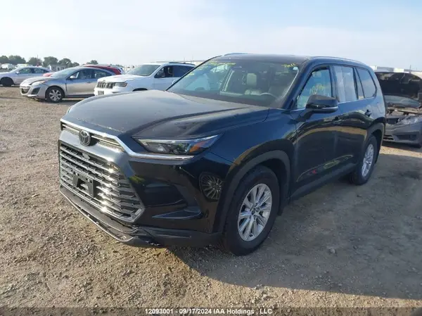 5TDAAAB59RS030110 2024 TOYOTA HIGHLANDER - Image 2