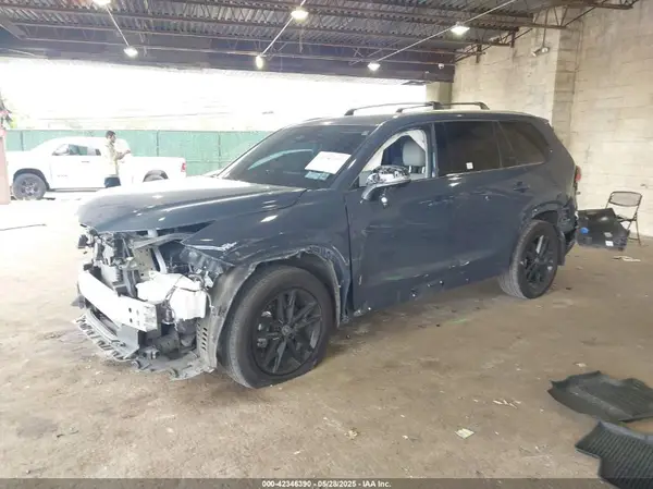 5TDAAAB59RS031340 2024 TOYOTA HIGHLANDER - Image 2