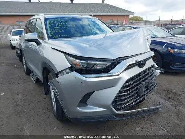 5TDAAAB5XRS006379 2024 TOYOTA HIGHLANDER - Image 1