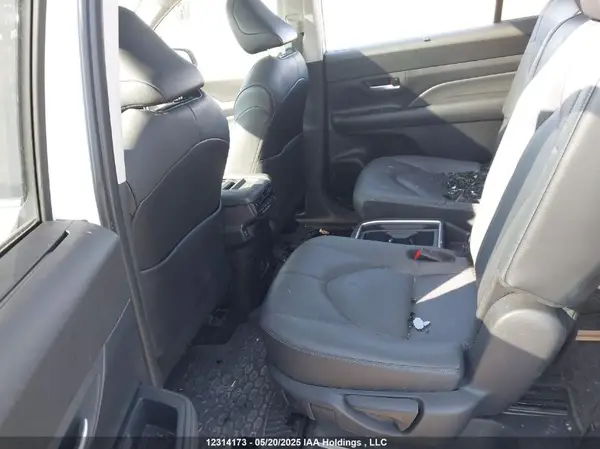 5TDAAAB5XRS035543 2024 TOYOTA HIGHLANDER - Image 8
