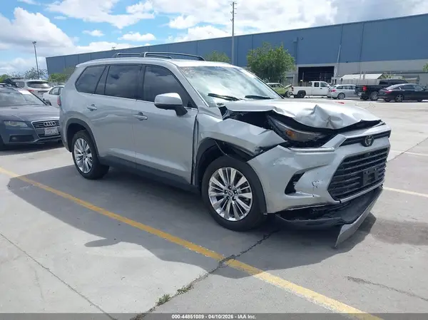 5TDAAAB5XRS036367 2024 TOYOTA HIGHLANDER - Image 1