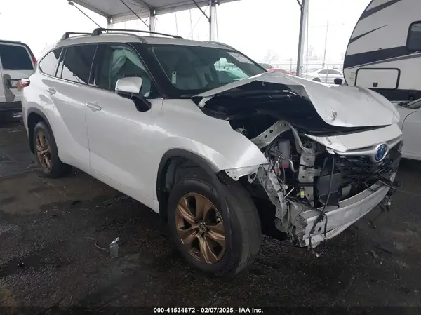 5TDAARAH3NS512317 2022 TOYOTA HIGHLANDER - Image 1