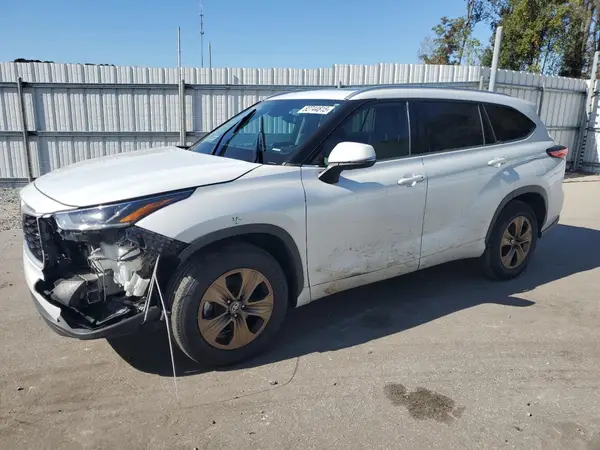 5TDAARAH5NS512139 2022 TOYOTA HIGHLANDER - Image 1