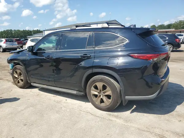 5TDAARAH7NS511607 2022 TOYOTA HIGHLANDER - Image 2