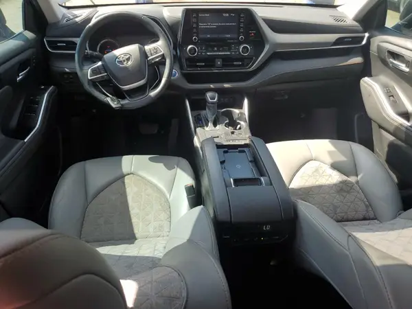5TDAARAH7NS511607 2022 TOYOTA HIGHLANDER - Image 8