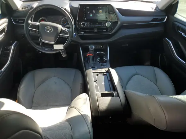 5TDAARAHXNS514405 2022 TOYOTA HIGHLANDER - Image 8