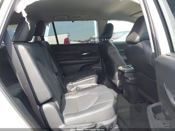 5TDABAA58SS002111 2025 TOYOTA HIGHLANDER - Image 8