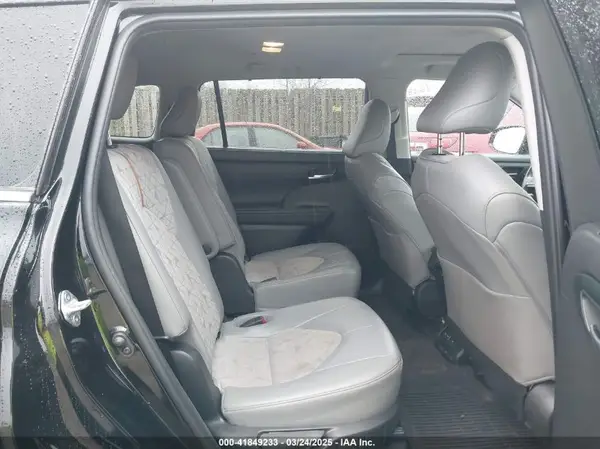 5TDABRCH0PS564355 2023 TOYOTA HIGHLANDER - Image 8