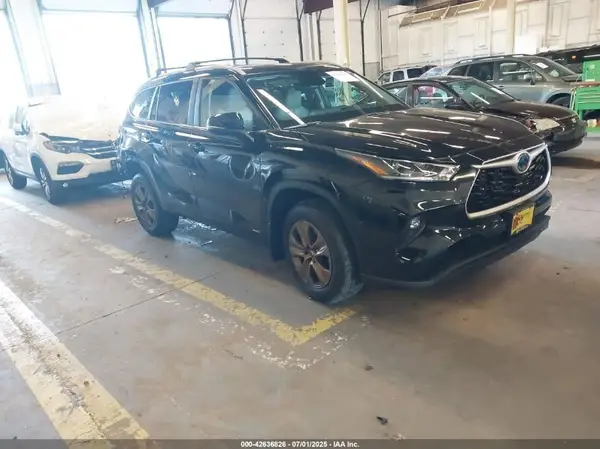 5TDABRCH0PS600030 2023 TOYOTA HIGHLANDER - Image 1
