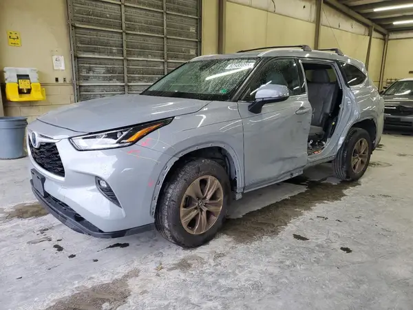 5TDABRCH3NS538930 2022 TOYOTA HIGHLANDER - Image 1