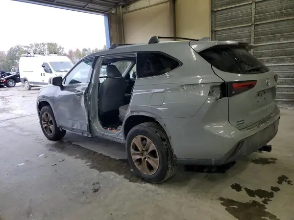 5TDABRCH3NS538930 2022 TOYOTA HIGHLANDER - Image 2