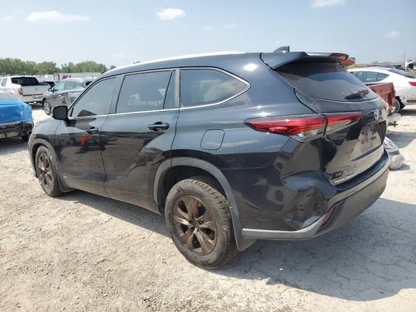 5TDABRCH4PS578792 2023 TOYOTA HIGHLANDER - Image 2