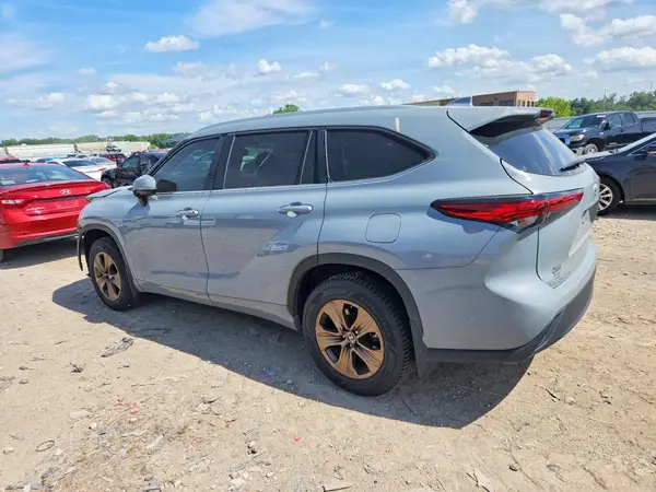 5TDABRCH5PS567249 2023 TOYOTA HIGHLANDER - Image 2