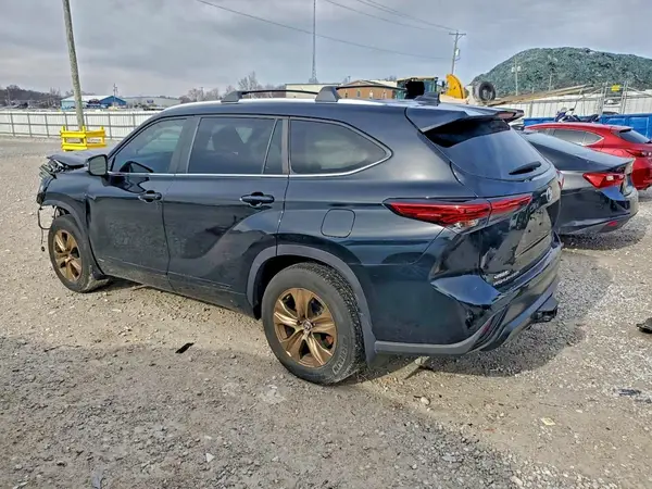 5TDABRCH5PS572659 2023 TOYOTA HIGHLANDER - Image 2