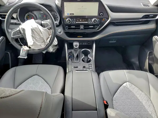 5TDABRCH5PS572659 2023 TOYOTA HIGHLANDER - Image 8