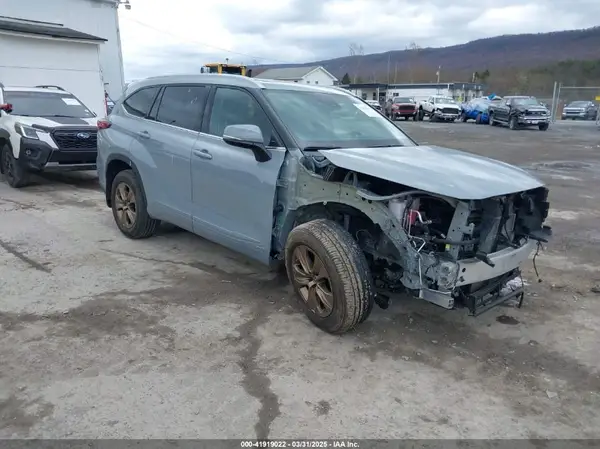 5TDABRCH7NS537859 2022 TOYOTA HIGHLANDER - Image 1