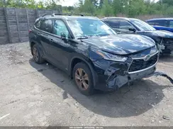 5TDABRCH9NS543873 2022 TOYOTA HIGHLANDER