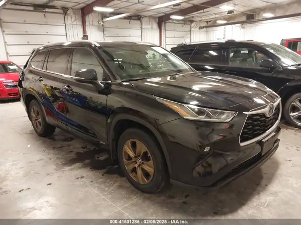 5TDABRCHXNS537970 2022 TOYOTA HIGHLANDER - Image 1