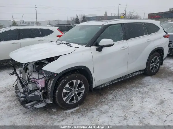 5TDABRCHXPS117600 2023 TOYOTA HIGHLANDER - Image 2
