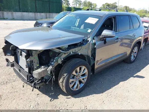 5TDACAB50SS036247 2025 TOYOTA HIGHLANDER - Image 2