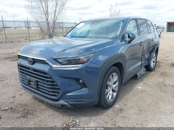 5TDACAB51RS011576 2024 TOYOTA HIGHLANDER - Image 2