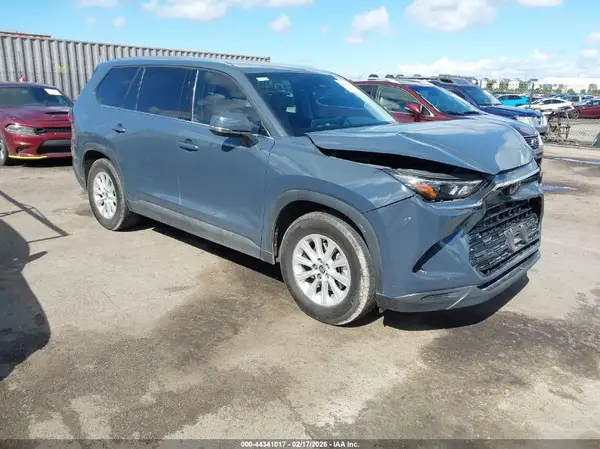 5TDACAB51RS022562 2024 TOYOTA HIGHLANDER - Image 1