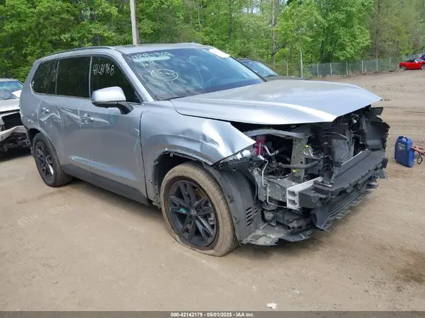 5TDACAB52RS010775 2024 TOYOTA HIGHLANDER - Image 1