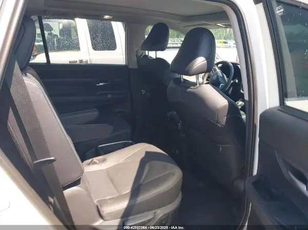 5TDACAB52SS033544 2025 TOYOTA HIGHLANDER - Image 8