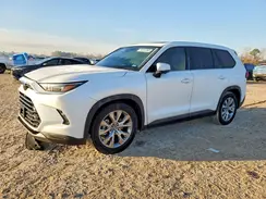5TDACAB52TS075990 2026 TOYOTA HIGHLANDER