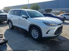5TDACAB53TS074590 2026 TOYOTA HIGHLANDER