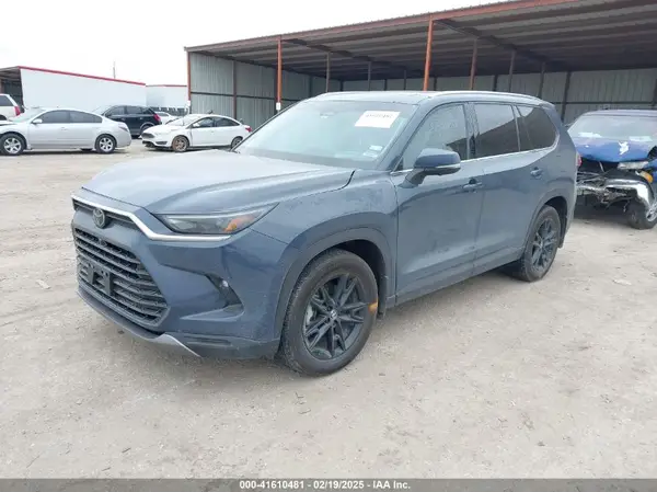 5TDACAB54RS020546 2024 TOYOTA HIGHLANDER - Image 2