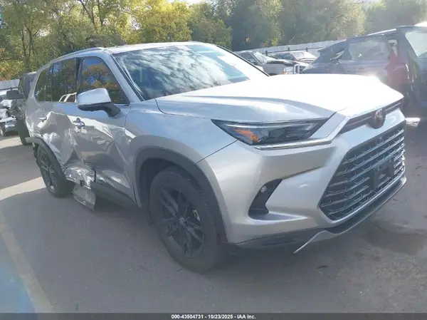 5TDACAB55RS018028 2024 TOYOTA HIGHLANDER - Image 1