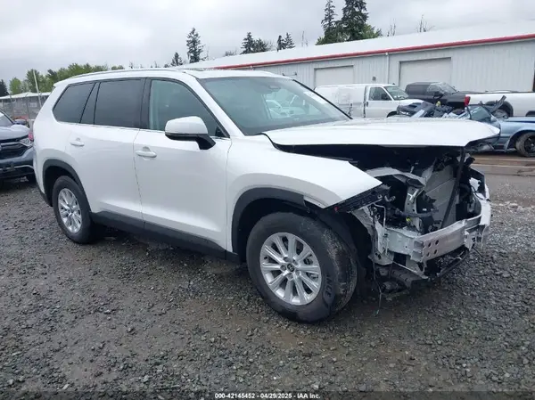 5TDACAB57RS009802 2024 TOYOTA HIGHLANDER - Image 1